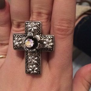 COPY - ❤️Cross Ring Fits 6/7